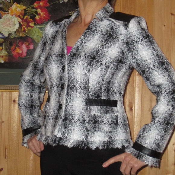 Blazer - Picture 1 of 6